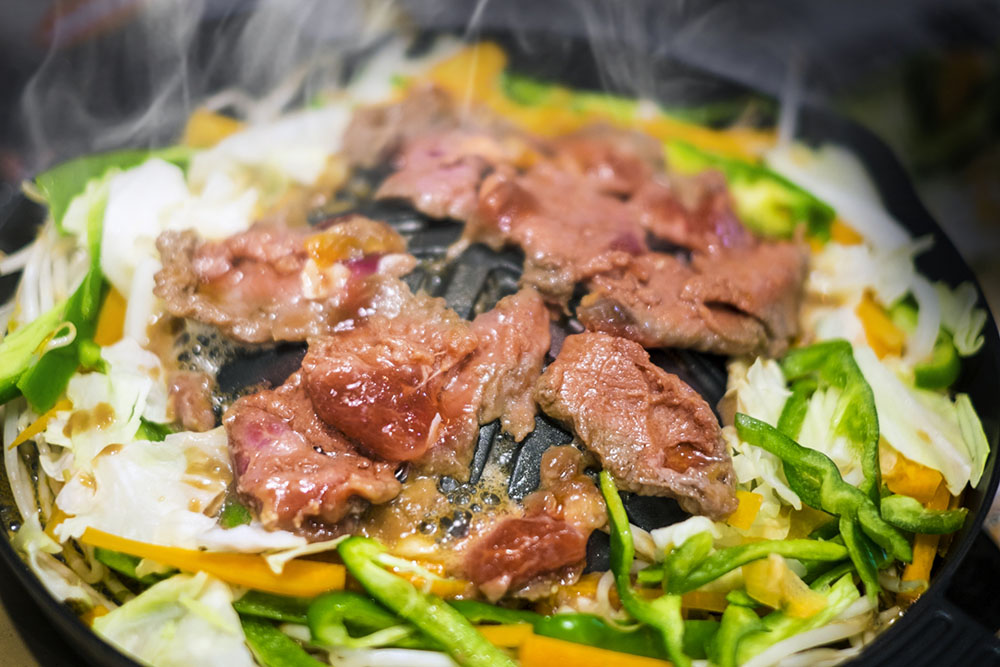 ジンギスカンの食べ方は 美味しく食べる3つ方法や羊肉の違いを徹底解説 Prezo プレゾ 北海道の豊かな恵みを産地直送