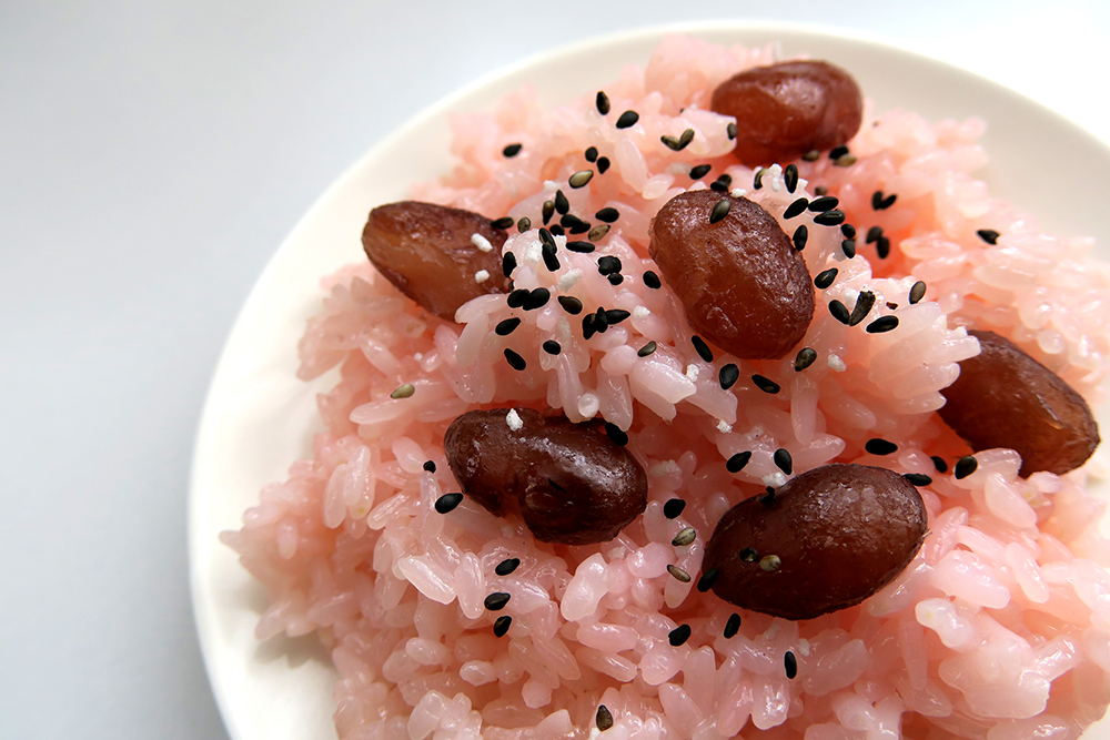北海道の赤飯は甘納豆を使っている？ ピンクで甘くてまるでスイーツの画像