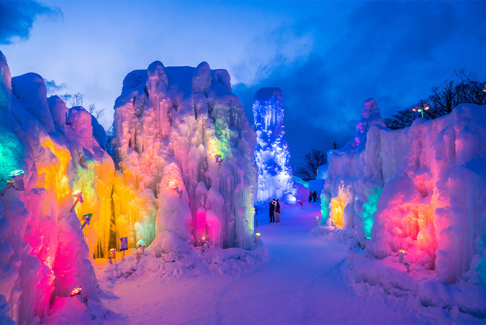 氷濤（ひょうとう）まつりは千歳市の支笏湖で行われる氷の祭典！見どころを解説の画像