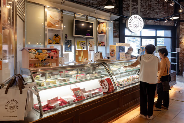 プティ・メルヴィーユBAY函館店の店頭のイメージ3