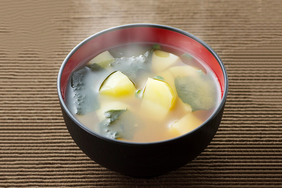 じゃがいもの味噌汁
